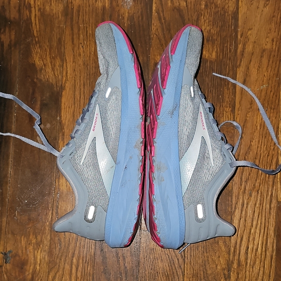 Brooks Shoes - Brooks Women's Gray & Pink Running Shoes